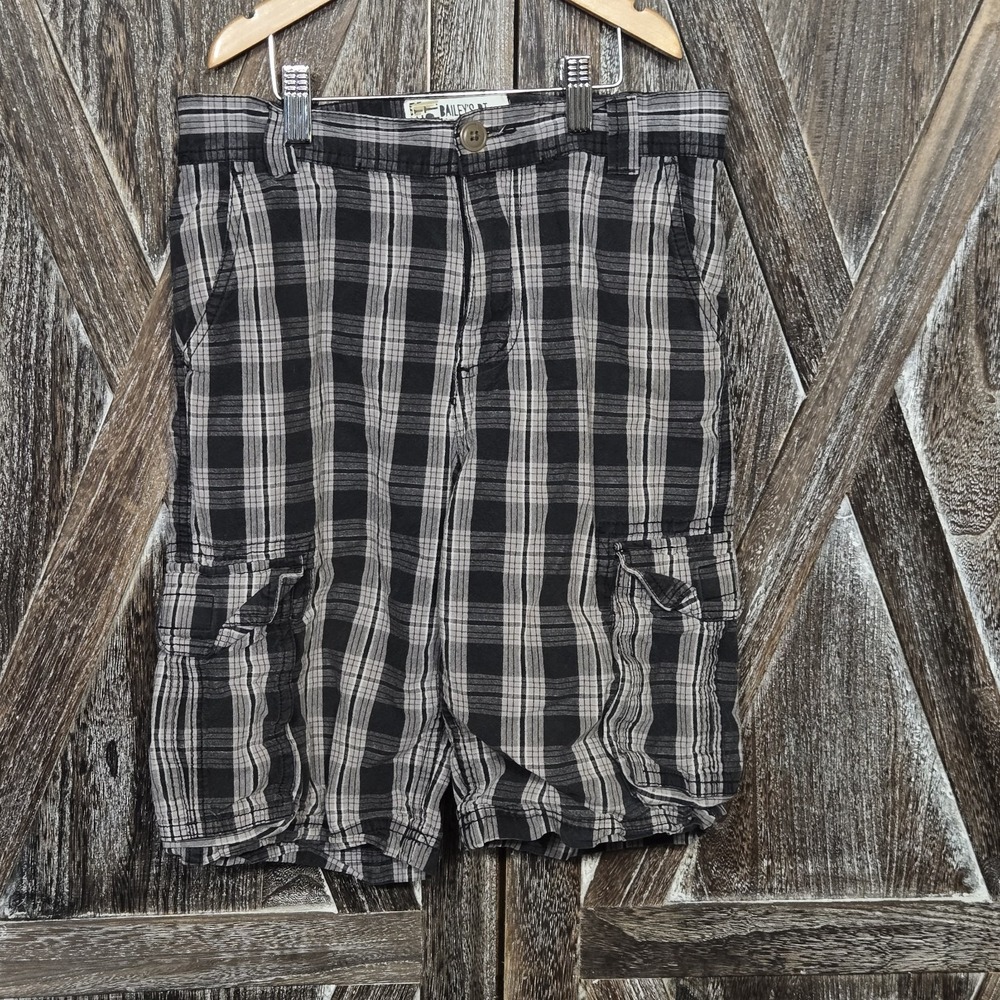 Baileys Pt.‎ Plaid Cargo Shorts Boys Size 10 Grey/Black